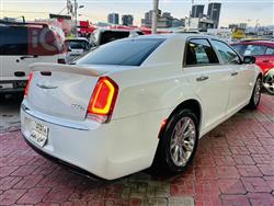 كرايسلر 300